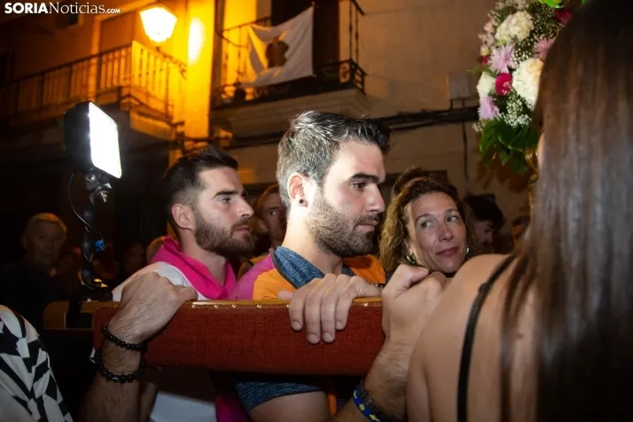 GALERÍA | Almazán resuena con fuerza en La Bajada de Jesús