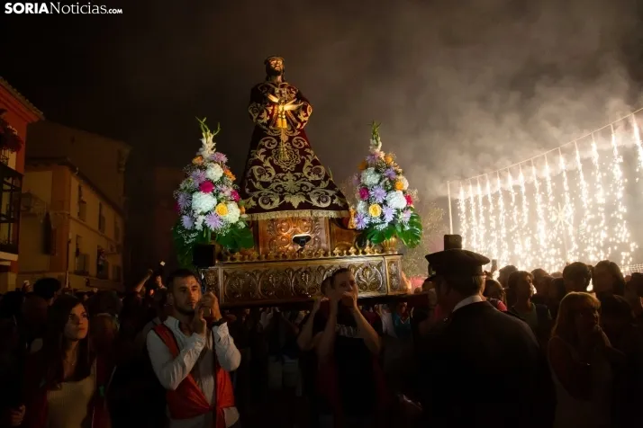 GALERÍA | Almazán resuena con fuerza en La Bajada de Jesús