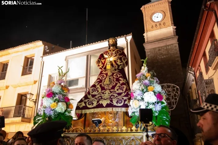 GALERÍA | Almazán resuena con fuerza en La Bajada de Jesús