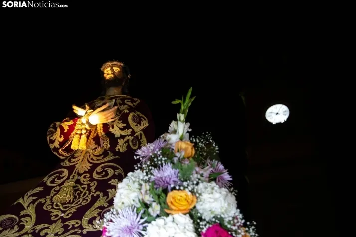GALERÍA | Almazán resuena con fuerza en La Bajada de Jesús