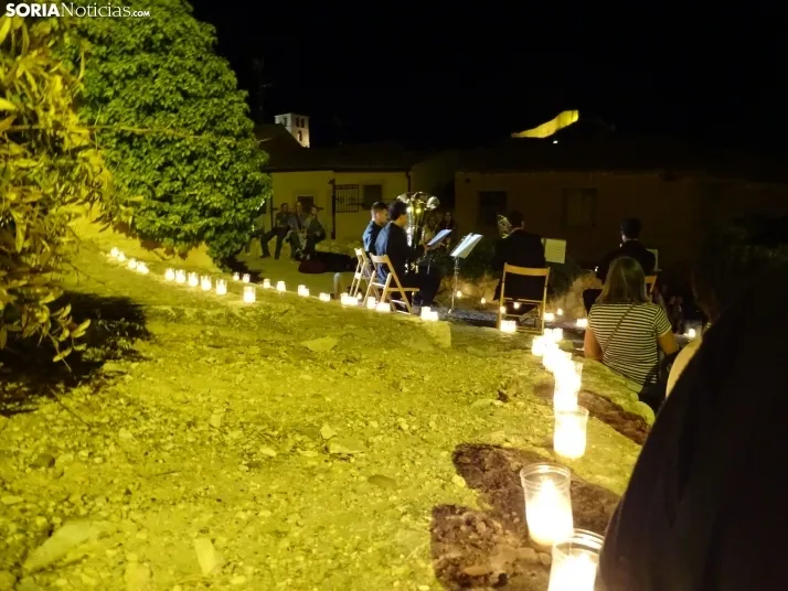 Una imagen del concierto nocturno de este sábado en San Esteban. /SN