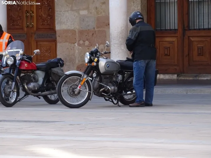 Una imagen de la concentración en la plaza Mayor burgense. /SN