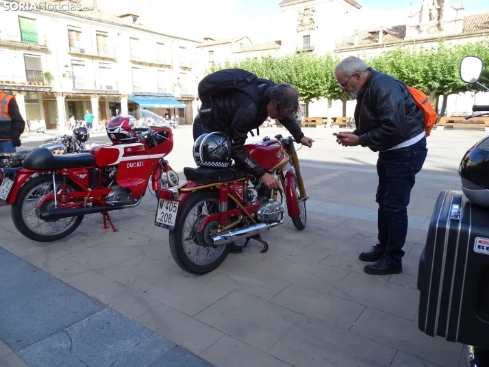Una imagen de la concentración en la plaza Mayor burgense. /SN