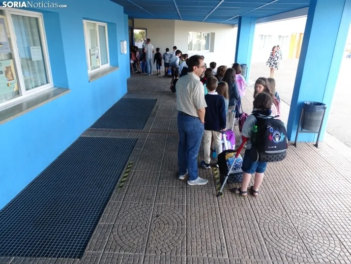 Uno de los centros educativos de la capital esta mañana de viernes. /SN