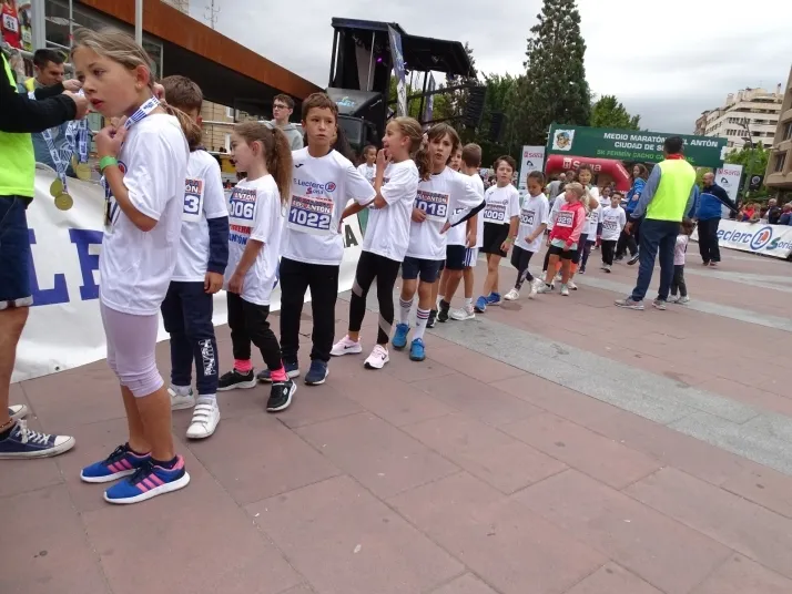 GALER&Iacute;A | Veloces carreras en la Abel Ant&oacute;n Joven In 