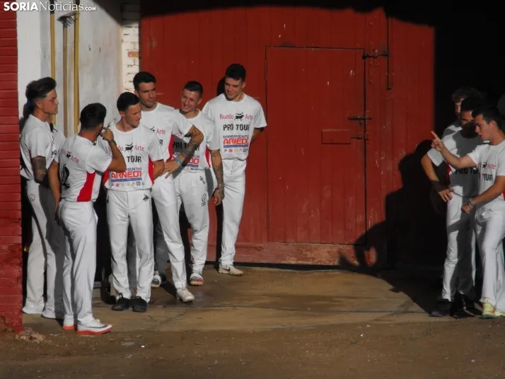 Im&aacute;genes de la despedida festiva en Arcos