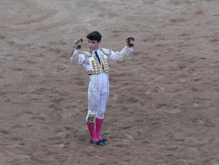 Mucho color y un divertido ambiente en las fiestas de Arcos de Jal&oacute;n