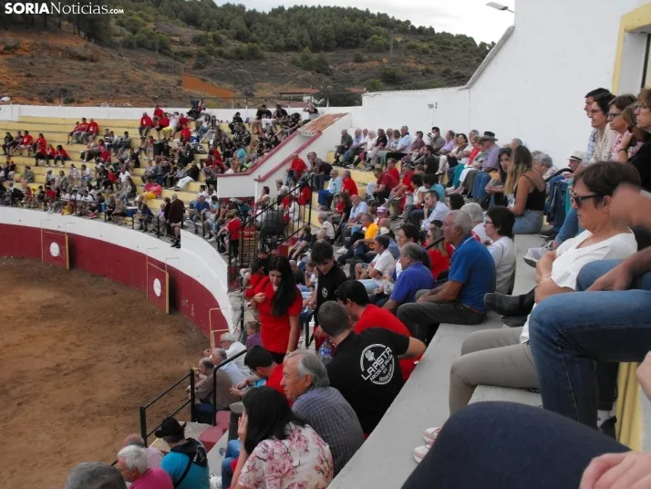 Im&aacute;genes de la despedida festiva en Arcos