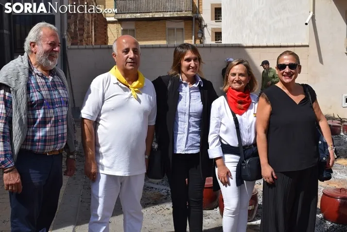 Galer&iacute;a de im&aacute;genes: alubiada en &Oacute;lvega para unas 3.200 personas