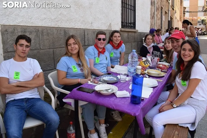 Galer&iacute;a de im&aacute;genes: alubiada en &Oacute;lvega para unas 3.200 personas