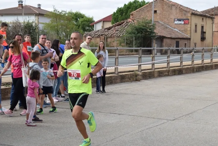 Galer&iacute;a: fiesta del atletismo en Golmayo. Joaqu&iacute;n Mart&iacute;nez y Mar&iacute;a L&aacute;zaro, 