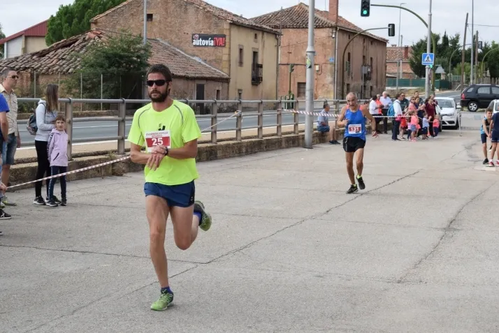 Galer&iacute;a: fiesta del atletismo en Golmayo. Joaqu&iacute;n Mart&iacute;nez y Mar&iacute;a L&aacute;zaro, 
