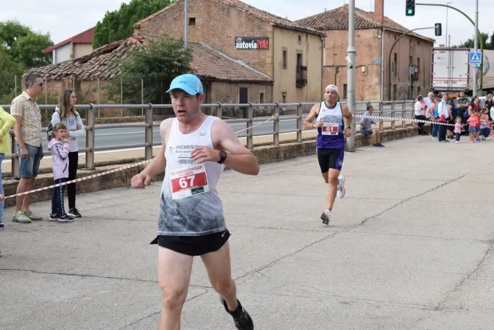 Galer&iacute;a: fiesta del atletismo en Golmayo. Joaqu&iacute;n Mart&iacute;nez y Mar&iacute;a L&aacute;zaro, 