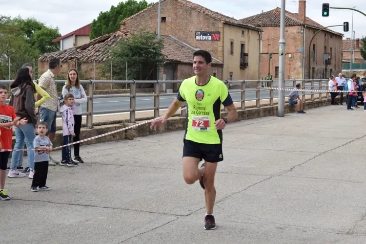 Galer&iacute;a: fiesta del atletismo en Golmayo. Joaqu&iacute;n Mart&iacute;nez y Mar&iacute;a L&aacute;zaro, 