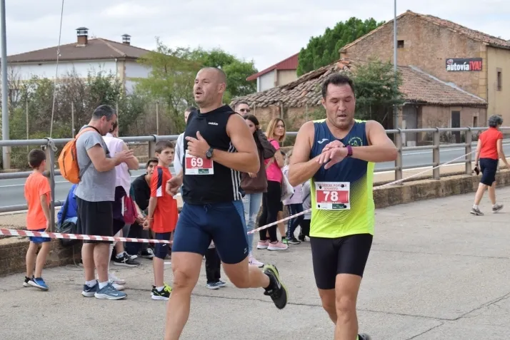 Galer&iacute;a: fiesta del atletismo en Golmayo. Joaqu&iacute;n Mart&iacute;nez y Mar&iacute;a L&aacute;zaro, 
