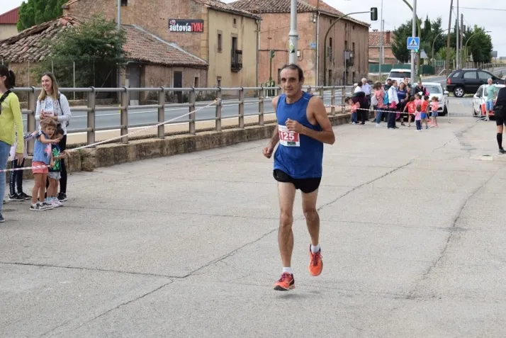 Galer&iacute;a: fiesta del atletismo en Golmayo. Joaqu&iacute;n Mart&iacute;nez y Mar&iacute;a L&aacute;zaro, 