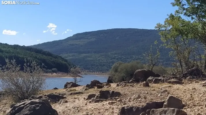 Fotos: aflora el puente romano en el embalse de la Cuerda del Pozo