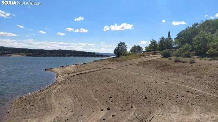Fotos: aflora el puente romano en el embalse de la Cuerda del Pozo