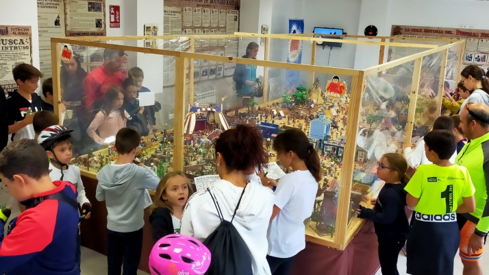 Cierra la exposición de Aesclick en Golmayo con éxito rotundo de visitantes