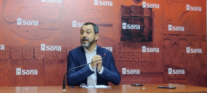 Soria apuesta por mantener el nivel de deuda para garantizar el ritmo inversor