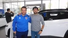 Foto 13 - Fotos: Untoria y el Numancia celebran su patrocinio con una visita al Concesionario