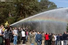 Una imagen de la apertura de la feria cabrejana hoy. /María Ferrer