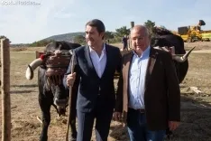Una imagen de la apertura de la feria cabrejana hoy. /María Ferrer