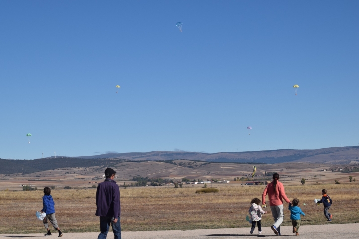 Fotos: los mejores aeromodelistas nacionales se dan cita en el cielo de Velilla de la Sierra