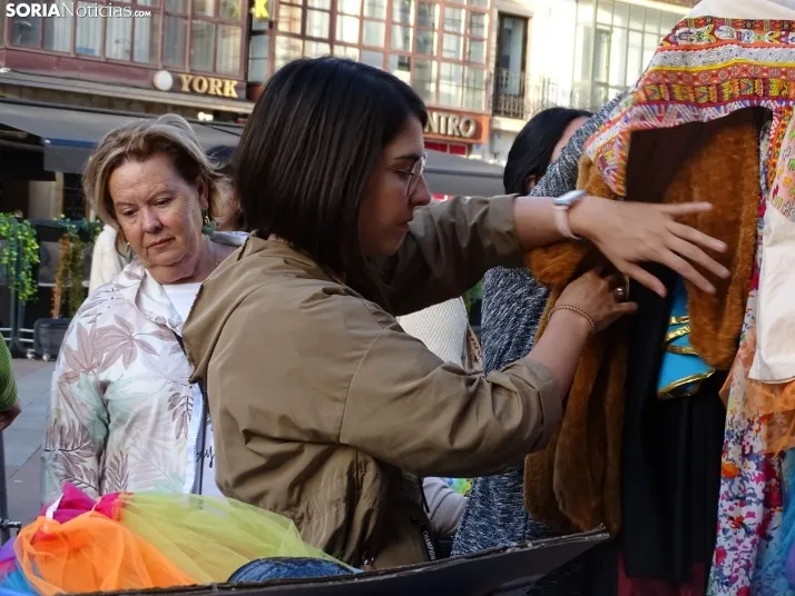 Aspace sale a la calle, festiva, pero reivindicativa