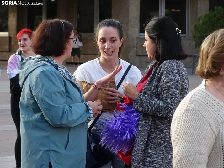 Aspace sale a la calle, festiva, pero reivindicativa