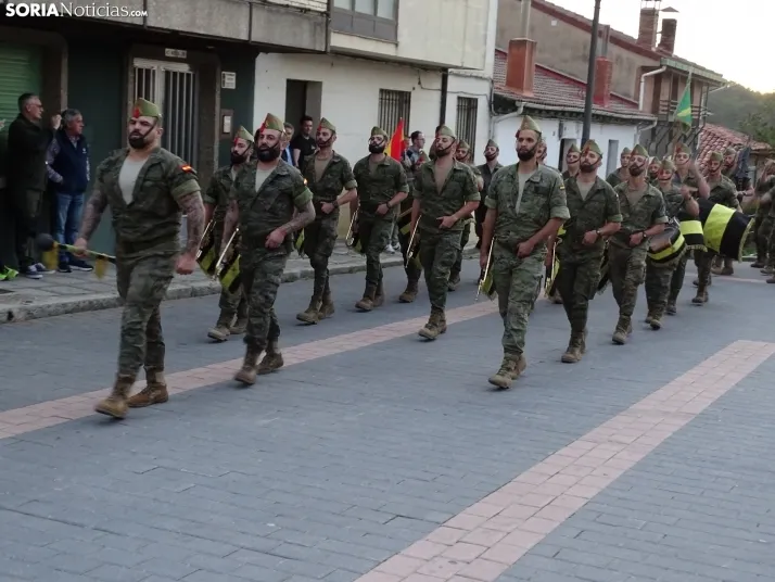 Una imagen del acto protagonizado por la Legión en Navaleno este jueves. /SN
