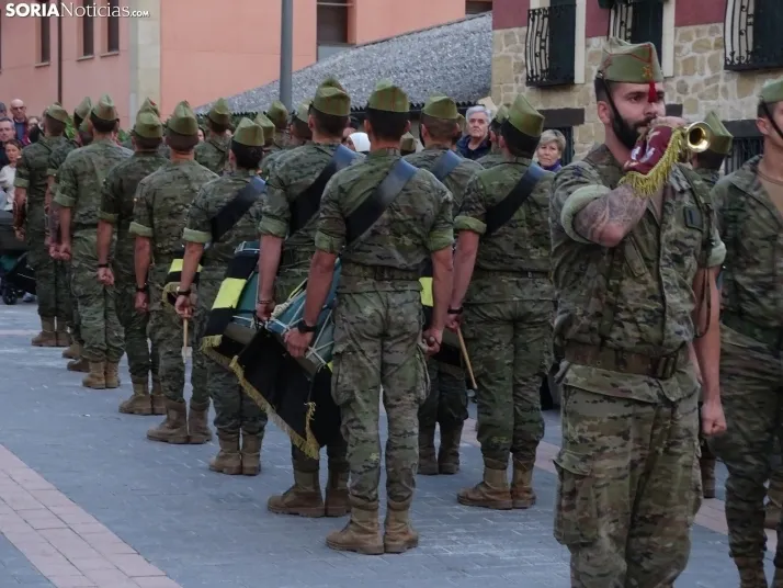 Una imagen del acto protagonizado por la Legión en Navaleno este jueves. /SN