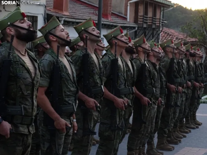 Una imagen del acto protagonizado por la Legión en Navaleno este jueves. /SN