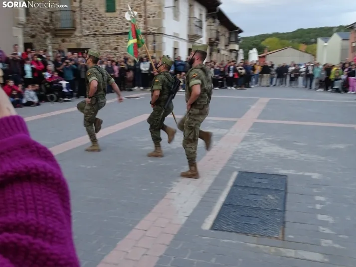 Una imagen del acto protagonizado por la Legión en Navaleno este jueves. /SN