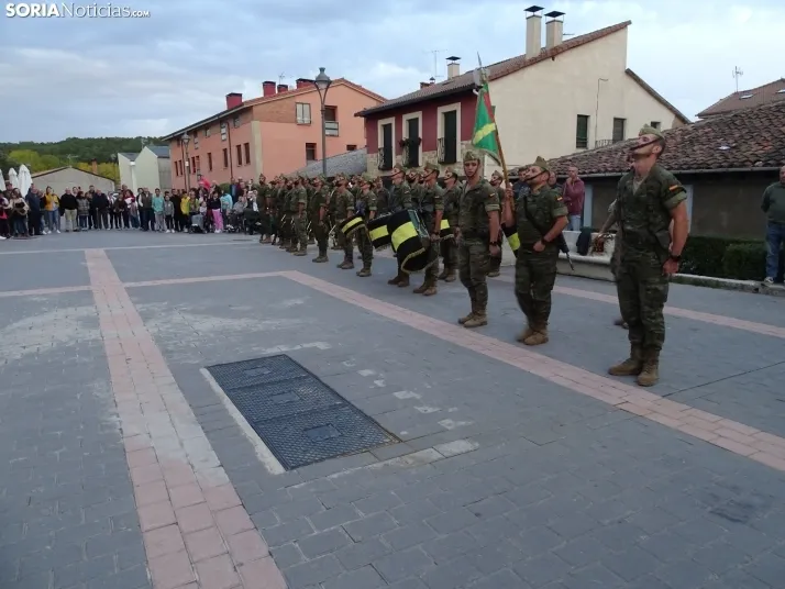 Una imagen del acto protagonizado por la Legión en Navaleno este jueves. /SN
