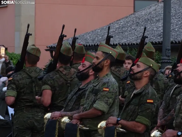 Una imagen del acto protagonizado por la Legión en Navaleno este jueves. /SN