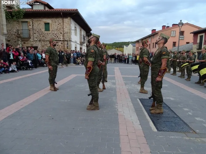 Una imagen del acto protagonizado por la Legión en Navaleno este jueves. /SN