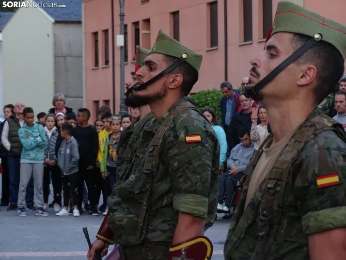 Una imagen del acto protagonizado por la Legión en Navaleno este jueves. /SN