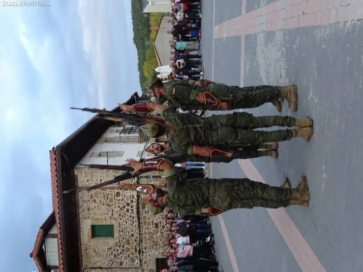 Una imagen del acto protagonizado por la Legión en Navaleno este jueves. /SN