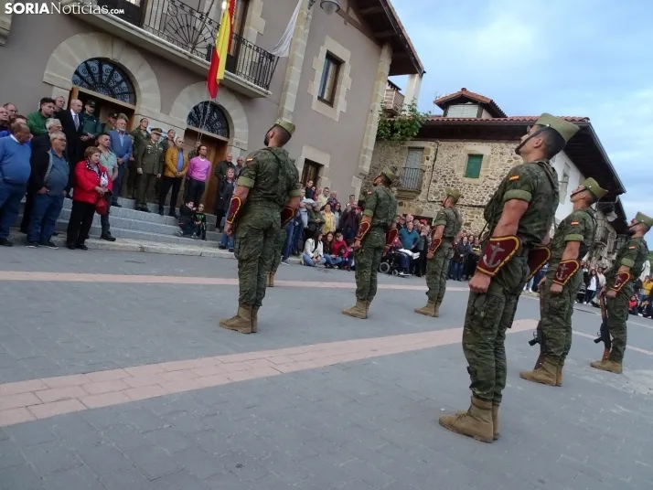 Una imagen del acto protagonizado por la Legión en Navaleno este jueves. /SN