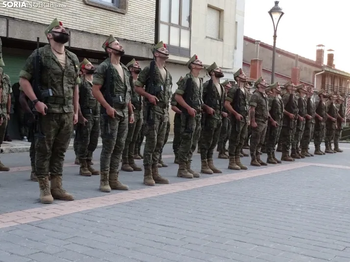 Una imagen del acto protagonizado por la Legión en Navaleno este jueves. /SN
