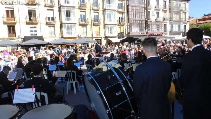 En im&aacute;genes: la Banda Municipal y sus pasodobles taurinos abarrotan Mariano Granados