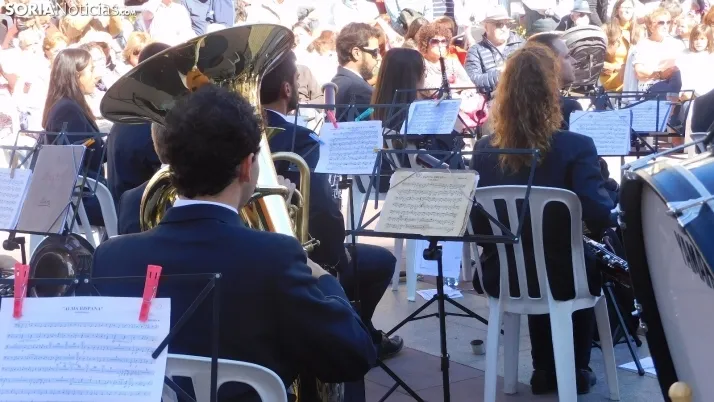 En im&aacute;genes: la Banda Municipal y sus pasodobles taurinos abarrotan Mariano Granados