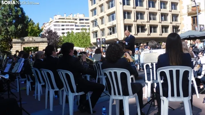 En im&aacute;genes: la Banda Municipal y sus pasodobles taurinos abarrotan Mariano Granados