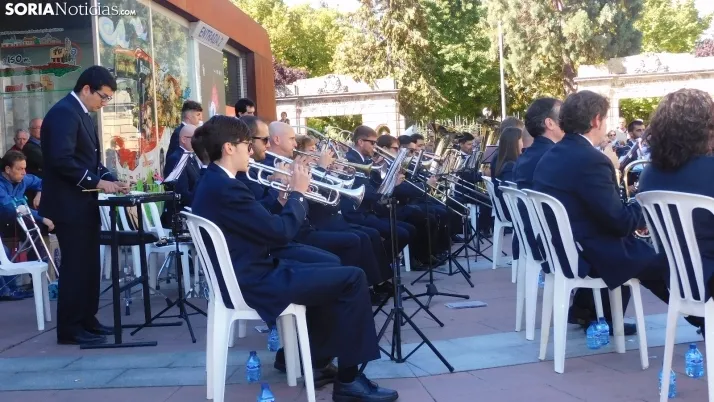 En im&aacute;genes: la Banda Municipal y sus pasodobles taurinos abarrotan Mariano Granados