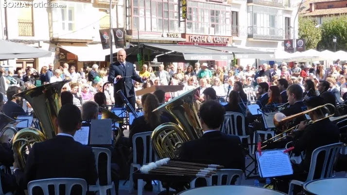En im&aacute;genes: la Banda Municipal y sus pasodobles taurinos abarrotan Mariano Granados