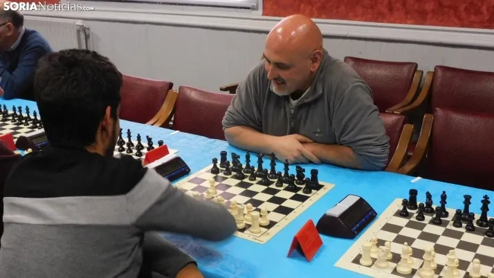 Fotos: 60 jugadores se dan cita en el torneo de ajedrez de San Saturio