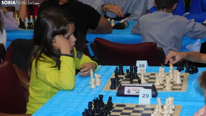 Fotos: 60 jugadores se dan cita en el torneo de ajedrez de San Saturio