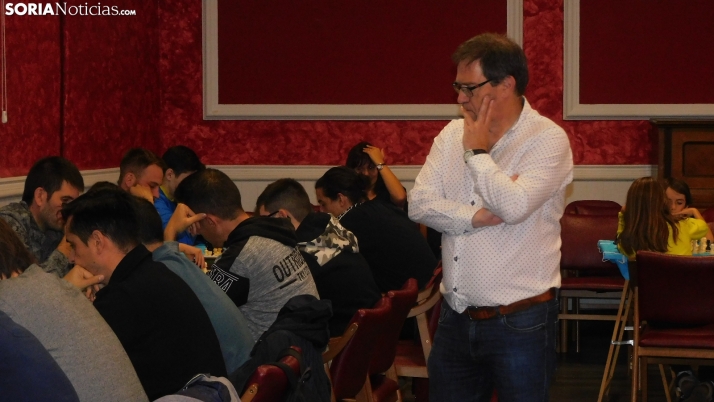 Fotos: 60 jugadores se dan cita en el torneo de ajedrez de San Saturio