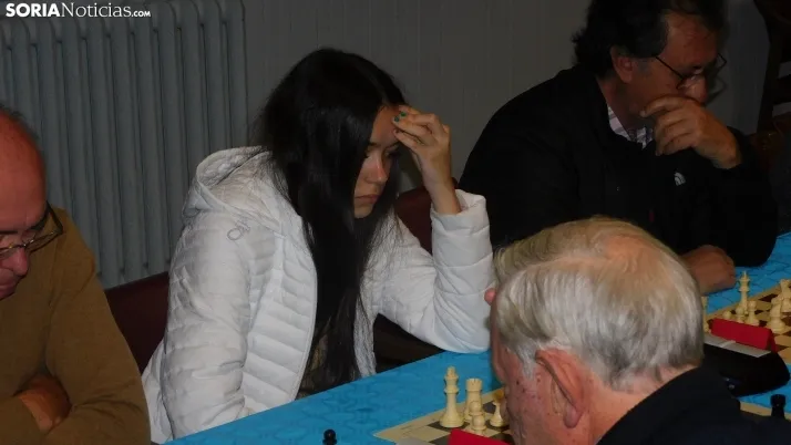 Fotos: 60 jugadores se dan cita en el torneo de ajedrez de San Saturio